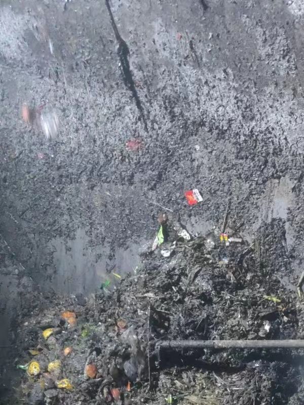 青白江污水池清理