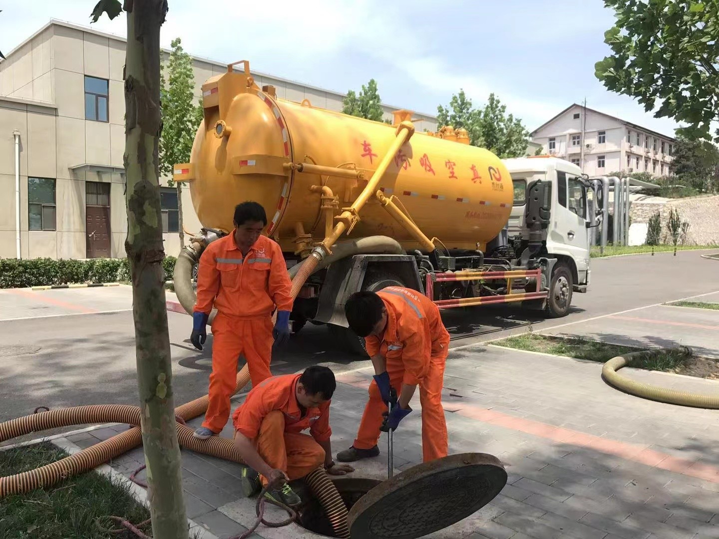 青白江化粪池清理与5-8吨吸粪车施工效率分析